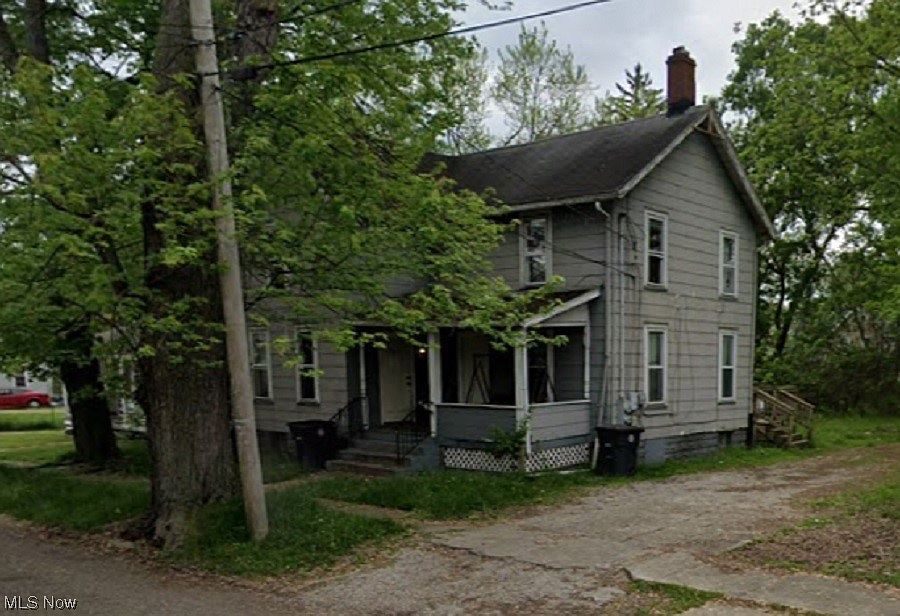 1st image of 336 Charles Ave SE