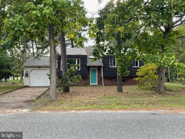 231 E Collings Dr, Williamstown, NJ 08094