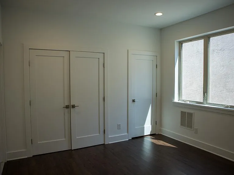 1327 N Franklin St #4 — Photo 11