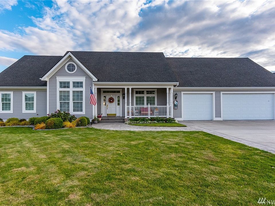 1st image of 715 Lupine Dr S