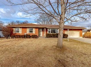 9904 E 82nd St, Raytown, MO 64138