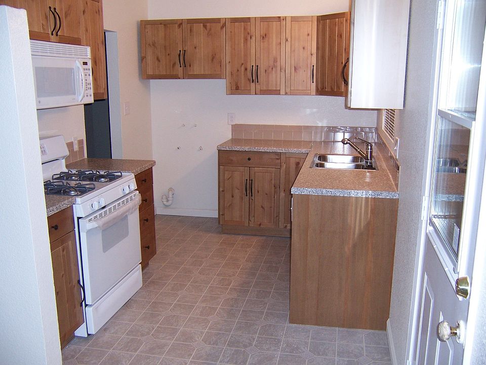 All NEW kitchen, carpeting, central heat 