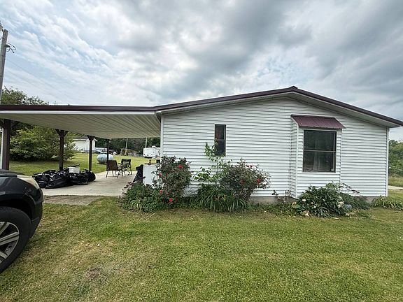 5th image of 37 Fairgrounds Rd