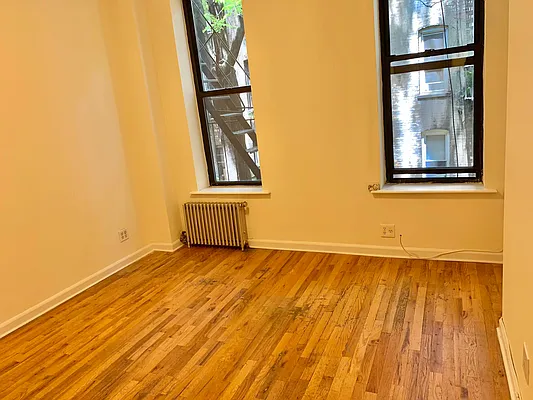 Rented by Oxford Property Group | media 7