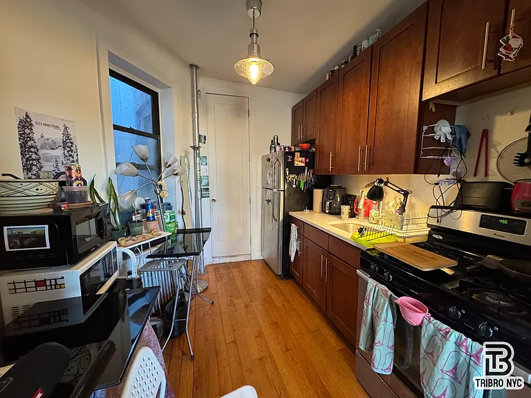 605 Saint Johns Pl #1C — Photo 2