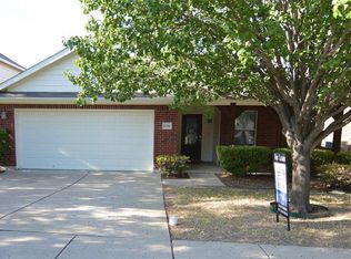 10704 Lipan Trl, Fort Worth, TX 76108