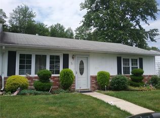 48 Haven Rd, Old Bridge, NJ 08857