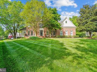 10497 Dunn Meadow Rd, Vienna, VA 22182