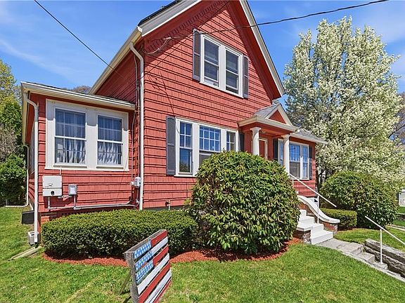 4th image of 448 Gaskill St
