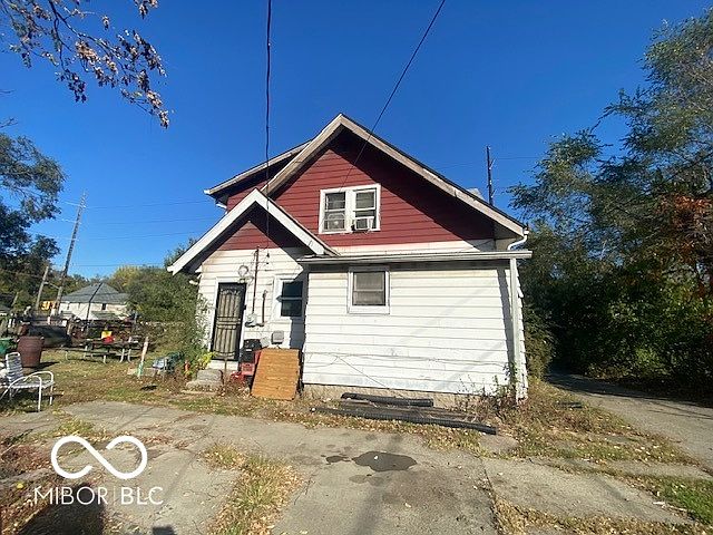 2nd image of 1351 W 21st St