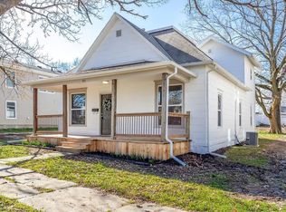 505 E Shawnee St, Paola, KS 66071