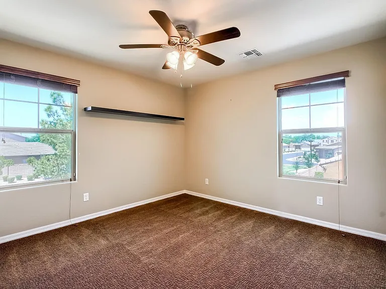 888 E Jacob St — Photo 21