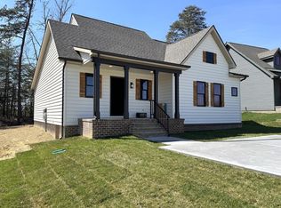 209 Zion Dr, Farmville, VA 23901