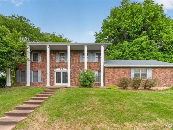 14731 Philip Meadows Ct, Florissant, MO 63034