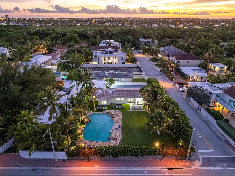 1663 N Fort Lauderdale Beach Blvd — Photo 5