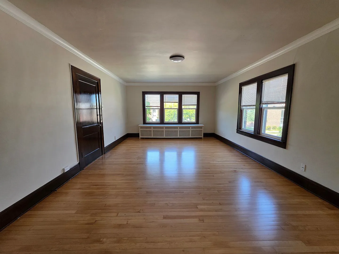 Drake Apartments — Photo 3