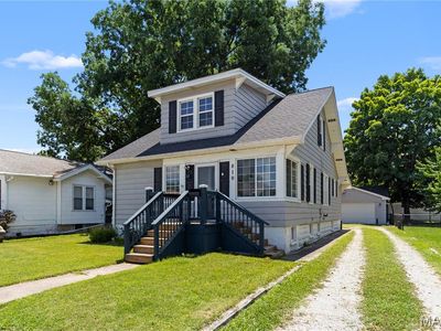 810 E Penning Ave, Wood River, IL, 62095