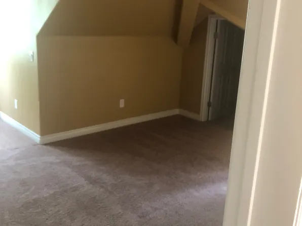 2760 Preston Dr, Running Springs, CA 92382