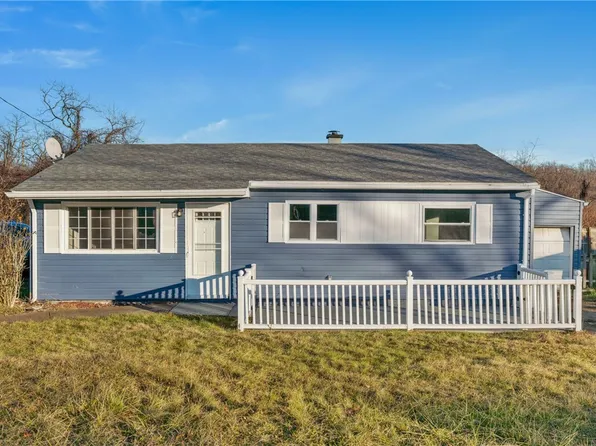 422 E Carter Dr, North Versailles, PA 15137