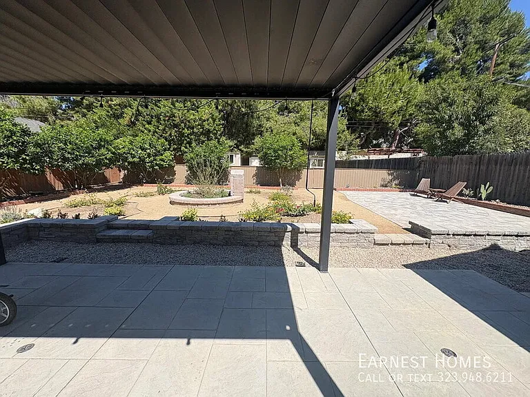 5844 Vesper Ave — Photo 19