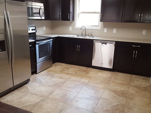 Stainless appliances straight out of the box, all GRANITE co