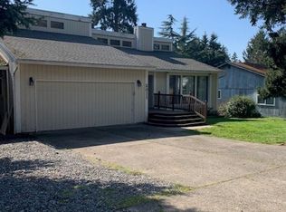 2311 NE Parkview Dr, Vancouver, WA