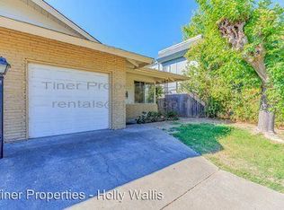 2216 Roselake Ave, Sacramento, CA 95825