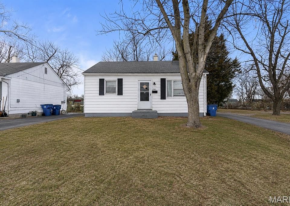 1st image of 3743 Wright Ave