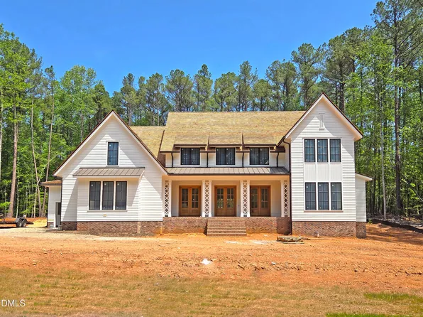 6460 Sanctuary Falls Dr, Raleigh, NC 27614