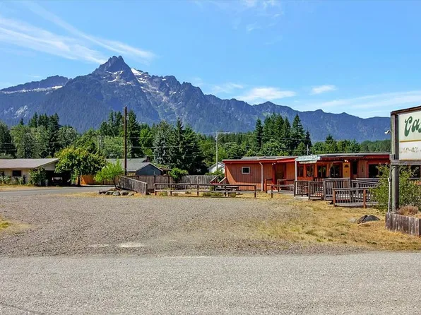 1180 Cascade St, Darrington, WA 98241