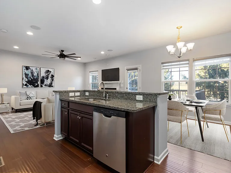 3432 Hidden Falls Ct — Photo 8