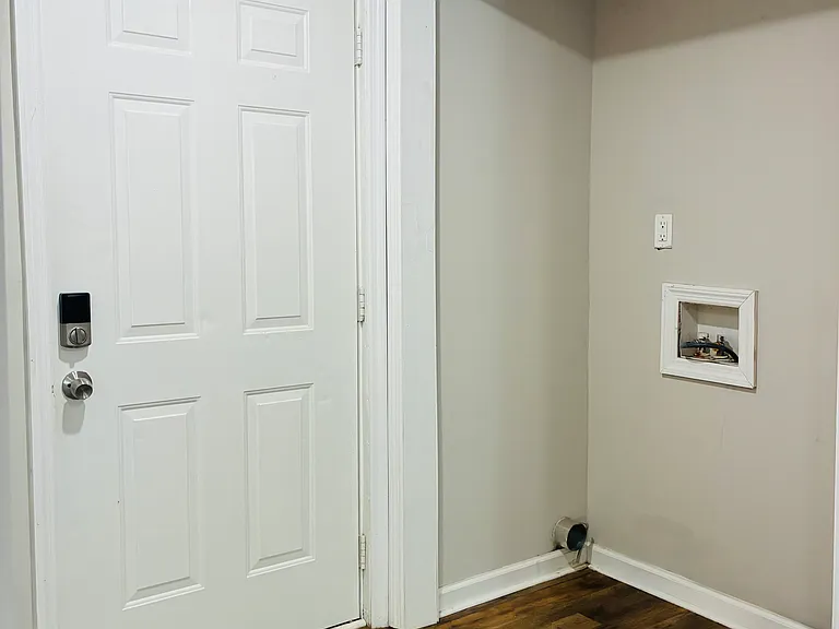 512 Wardell St — Photo 18
