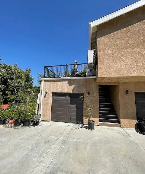 2851 Casitas Ave — Photo 9