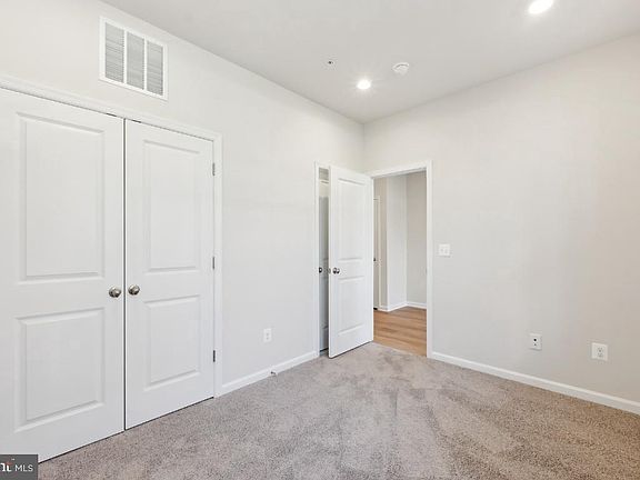 5th image of 9612 Killenney Pl