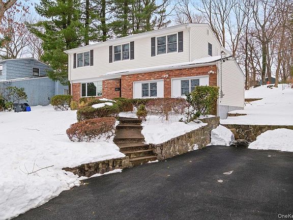 2nd image of 9 Tanglewood Road