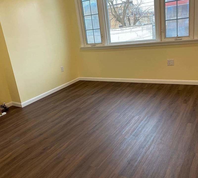1st image of 776 E 88th St #2