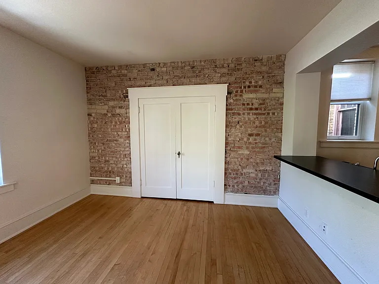Woodruff Apartments — Photo 34