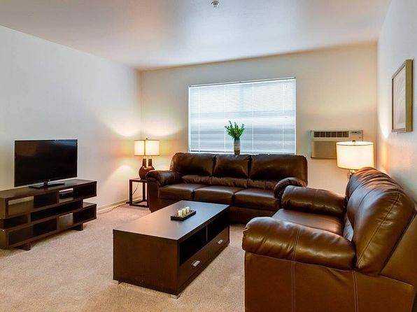 500 Lincoln Ave NW #400-221B