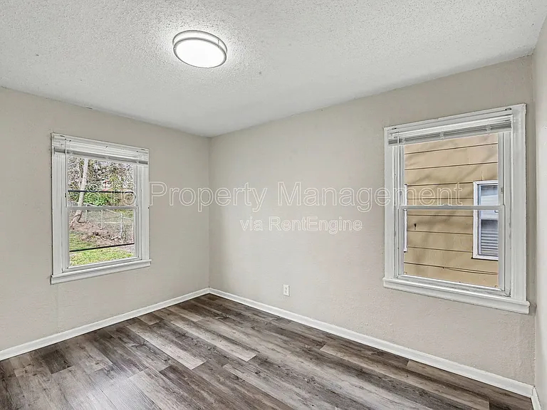 7036 Bellefontaine Ave — Photo 6