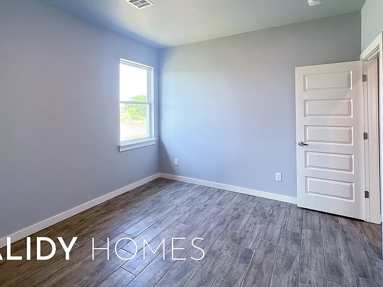 206 Olde Mill Ct — Photo 6