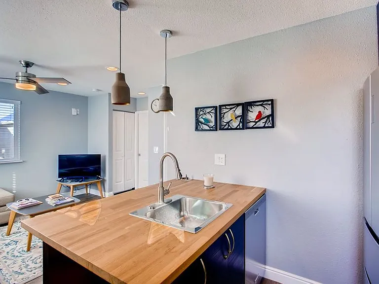 2375 N Yosemite St — Photo 11