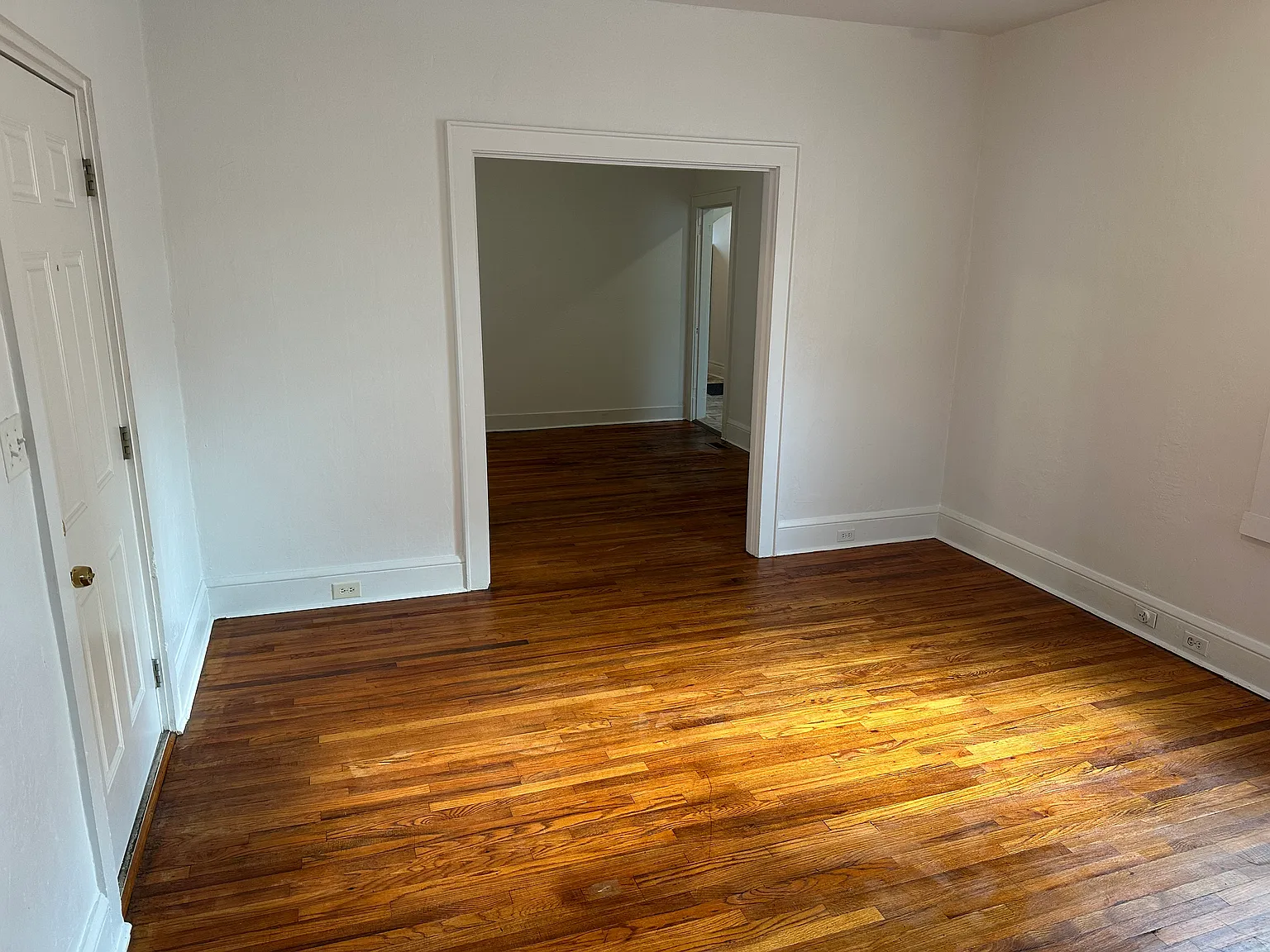 2 bed, 1300 sqft, $1,750 — Photo 3