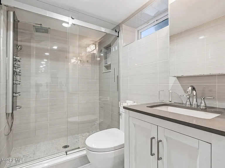 866 Red Oaks Dr — Photo 28