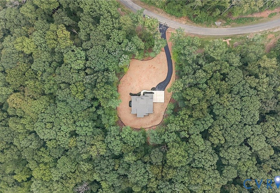 1st image of 15232 Johns Trace Cir