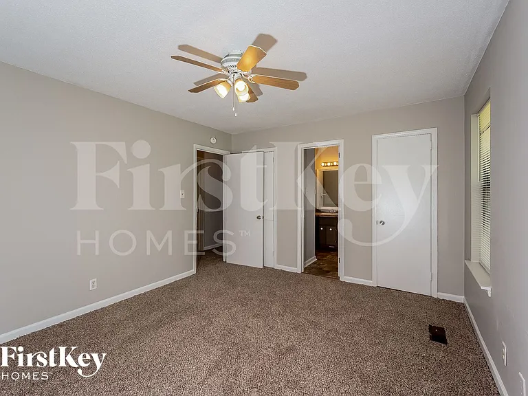 3104 Cobblestone Dr — Photo 6