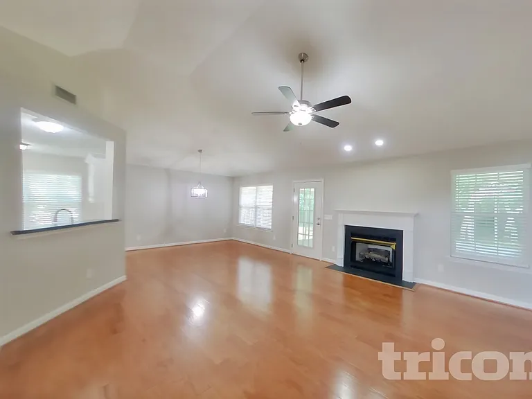 2103 Academy Way — Photo 3