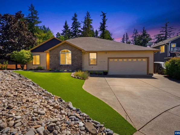 7222 Eastwood Ct SE, Turner, OR 97392