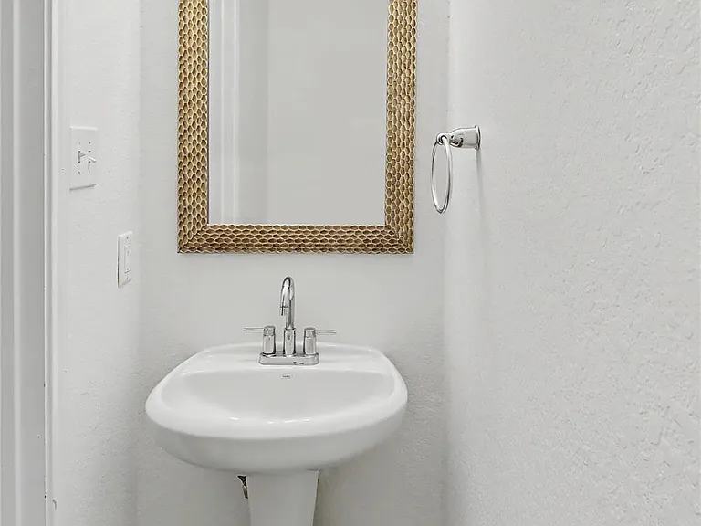 99 Sagamore Ridge Pl — Photo 37
