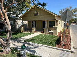 390 N Poplar Ave, Fresno, CA
