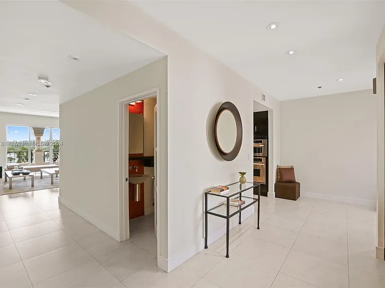 2442 Fisher Island Dr #5402 — Photo 15